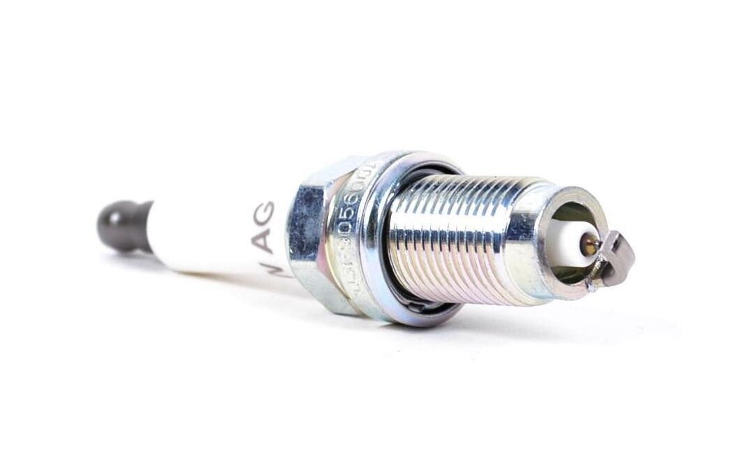 Spark Plug 03C905601B for Volkswagen