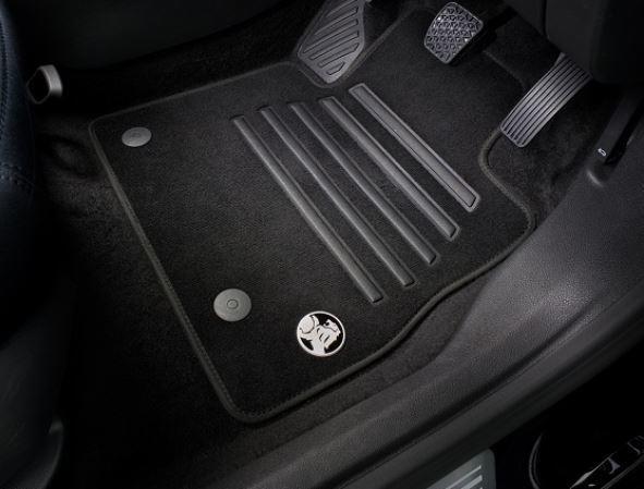 Carpet Floor Mats suits Holden ASTRA 2017-2019 Genuine HATCH Set of 4 92286563 NEW