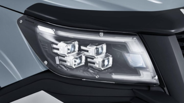 Headlamp Protector Set B6300-6KG0AAU for Nissan Navara D23 2021- (led Type)