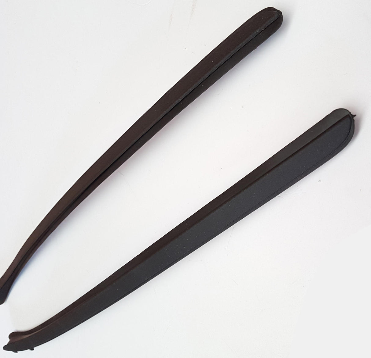 Front Windscreen Black Mould kit for Holden VE Commodore window genuine