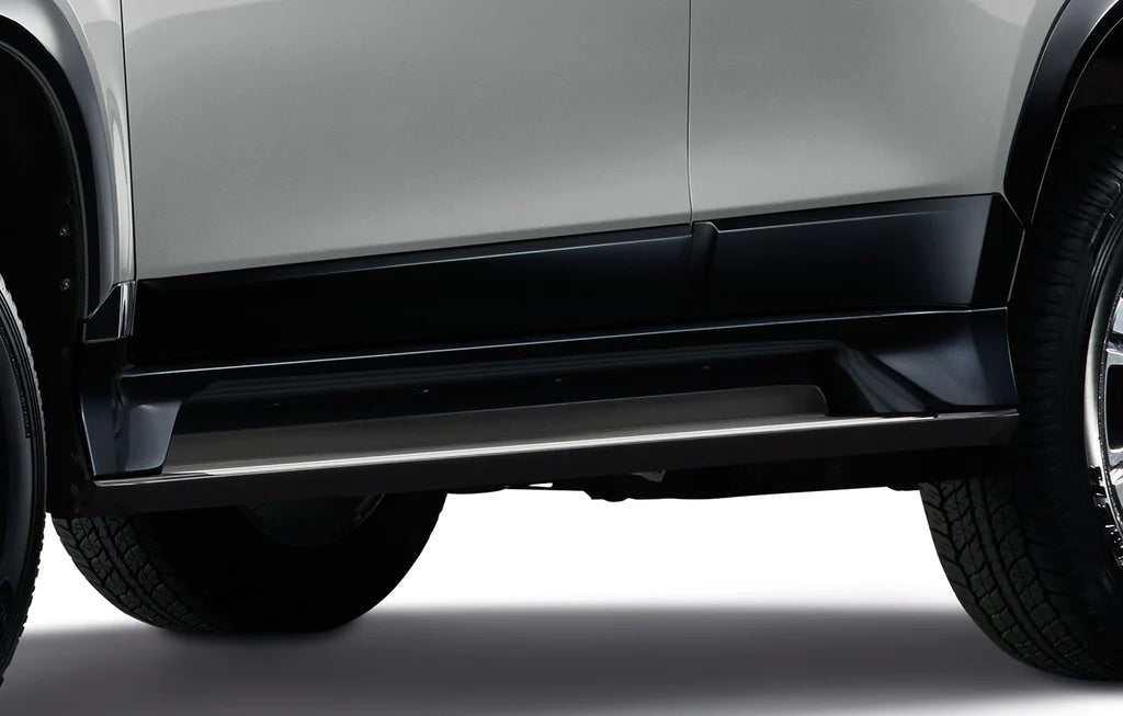 Mitsubishi Pajero QE Side Moulding kit- BLACK Genuine 2016-