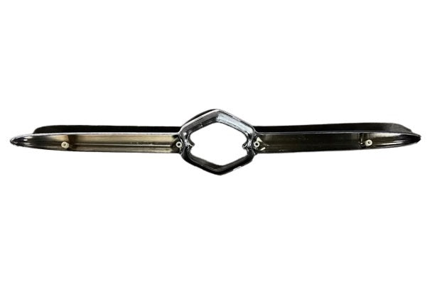 Garnish Front Grille(Chrome) 72112-65DA0-0PG for Suzuki