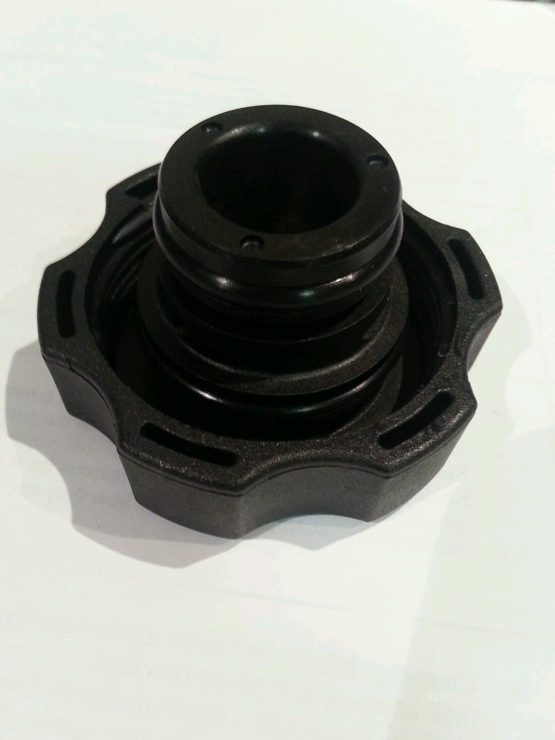 Radiator Cap Genuine Holden Rodeo Colorado 4cyl & diesel 2006-2011 genuine New