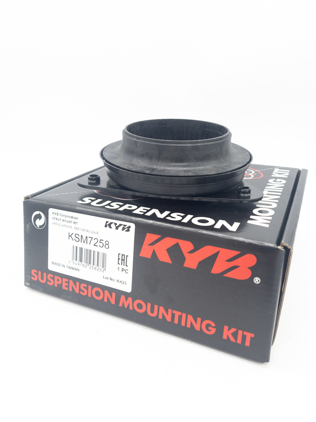 KYB Suspension Top Mount & Bearing Kit KYB KSM7258 for Nissan Xtrail Qashqai