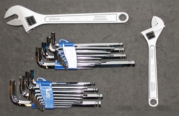 SP Tools Tool Kit 380Piece Metric/SAE - Black 7 Drive Heavy Duty Field Service SP50218