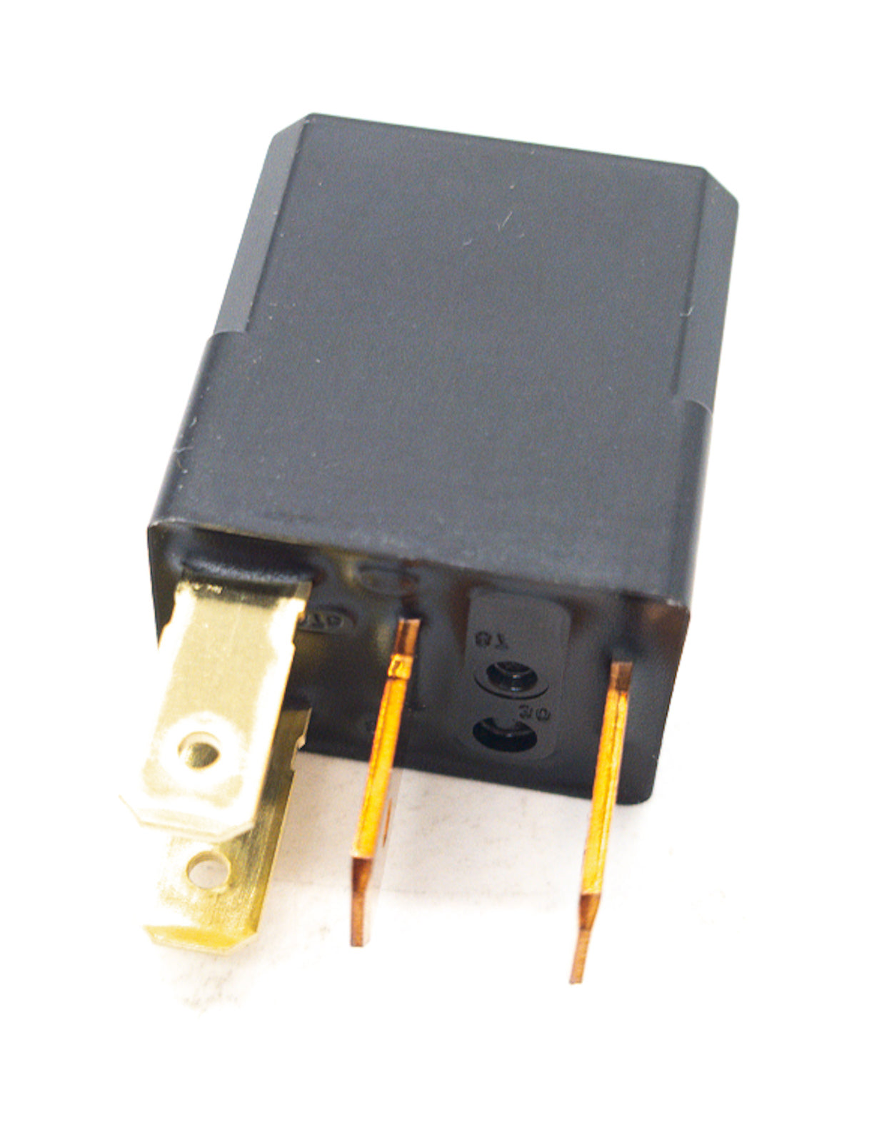 Genuine Mazda 4-Pin Isolating Relay UM46-67-730 – Fits Mazda/Nissan (00-15), 12V
