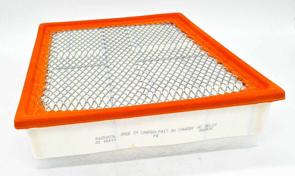 Air Filter Element (A3257C) 84850016 for GM Holden Silverado 6.6L diesel