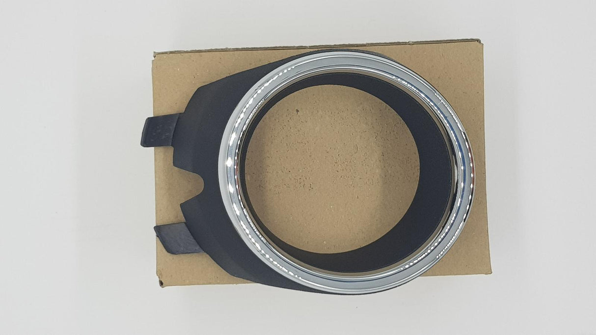 Fog Light Surround Left Side for Holden VY Calais Genuine 92103917